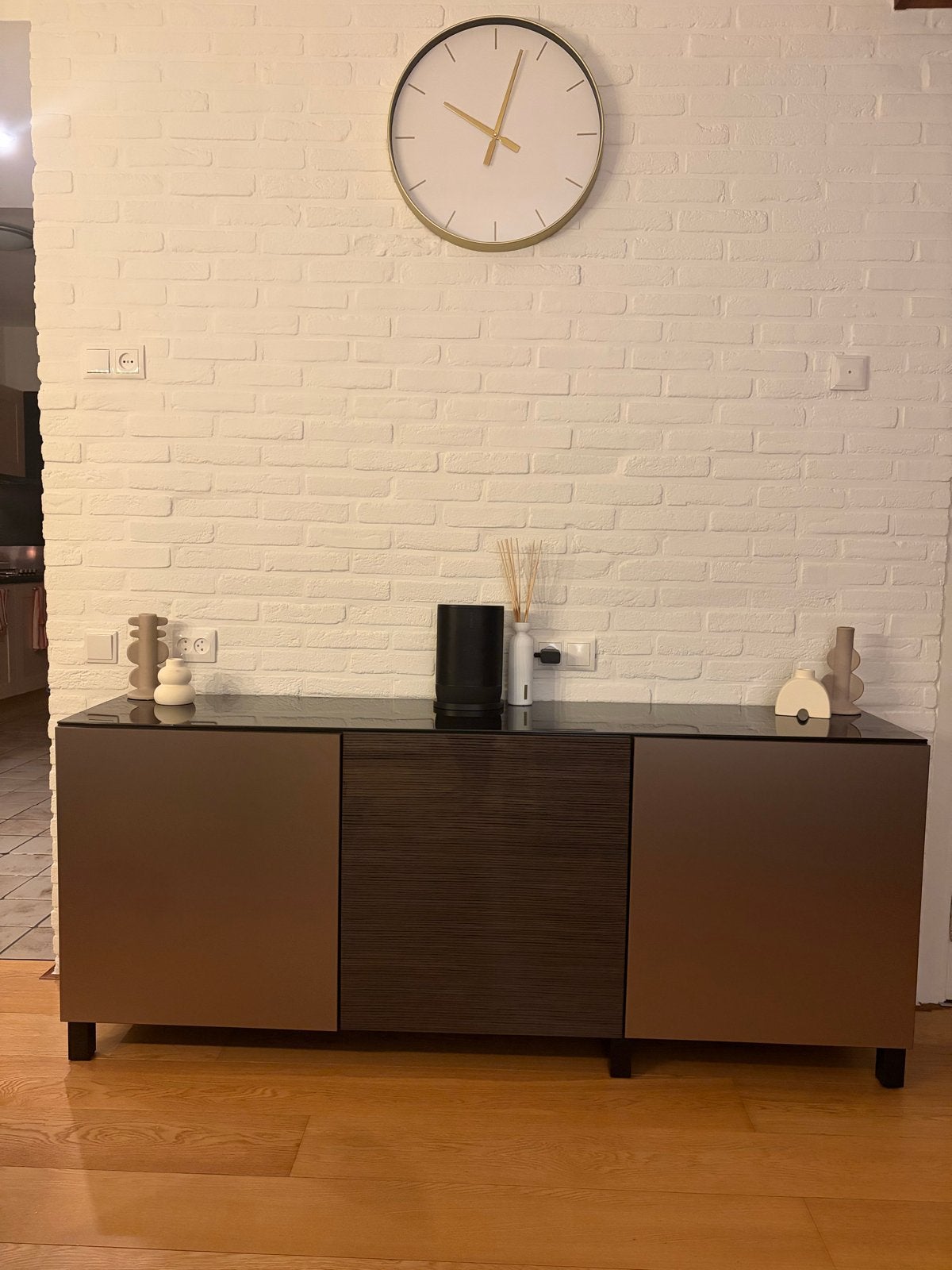 IKEA BESTÅ dressoir taupe/bruin met zwart glazen blad, Ophalen, Gebruikt, 150 tot 200 cm, Glas