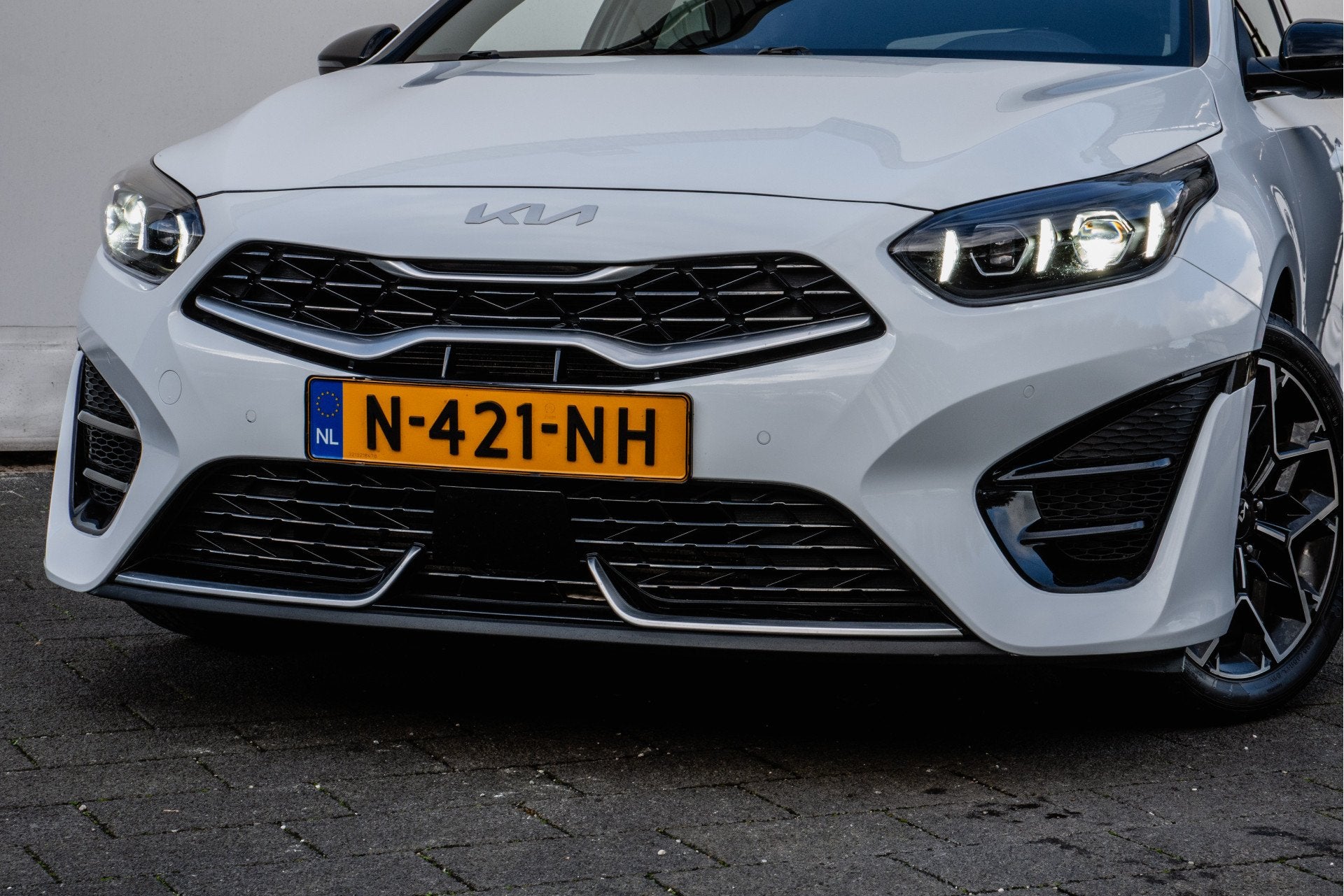Kia ProCeed 1.0 T-GDi 120pk GT-PlusLine Elek. panoramadak/ S, Voorwielaandrijving, Gebruikt, Met garantie (alle), Leder en Stof