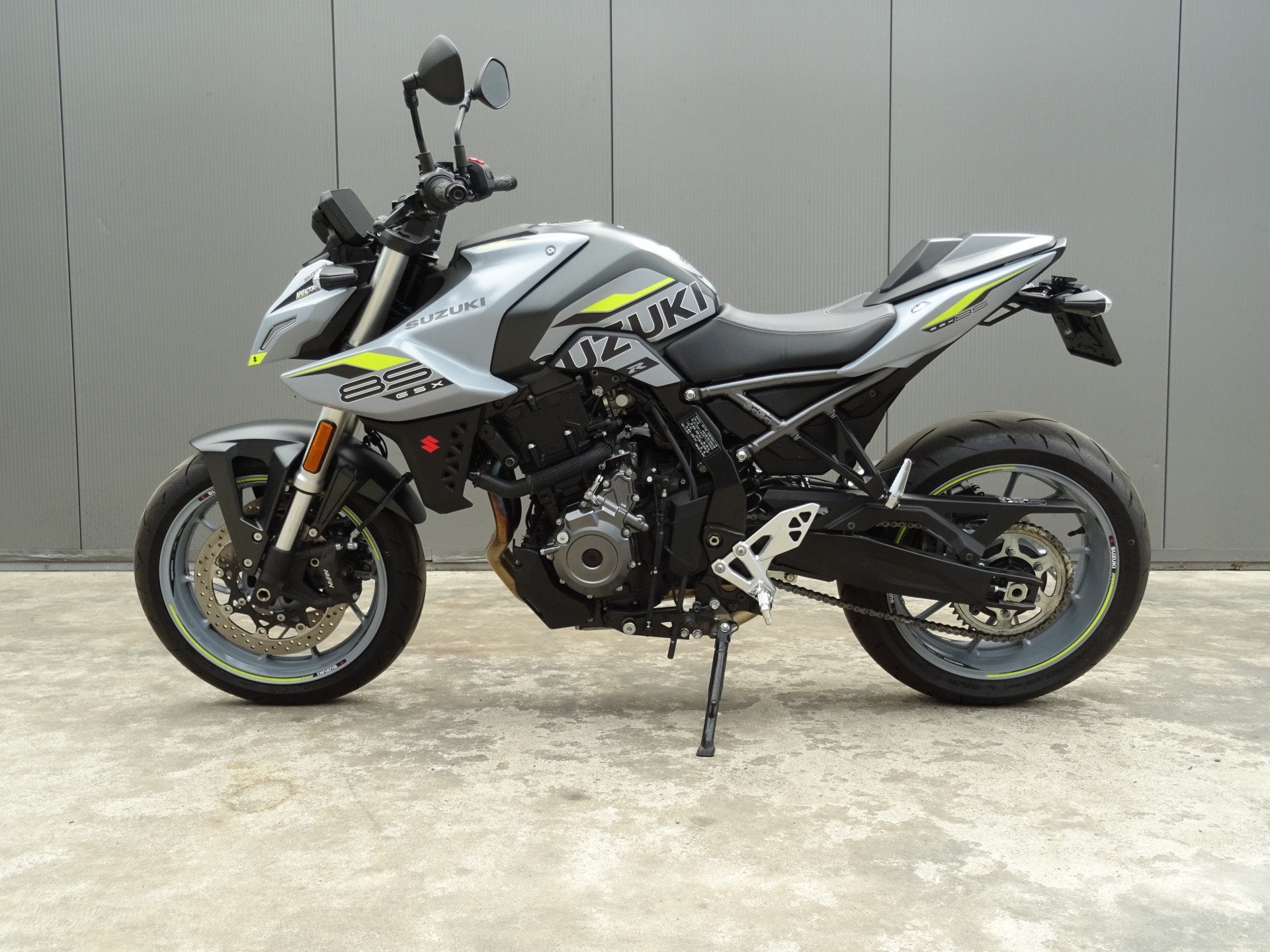 Suzuki GSX-8S * ARROW * DUOZIT * LUXE ZADEL ! (bj 2024), ABS, Overig, Handgeschakeld, 776 cc