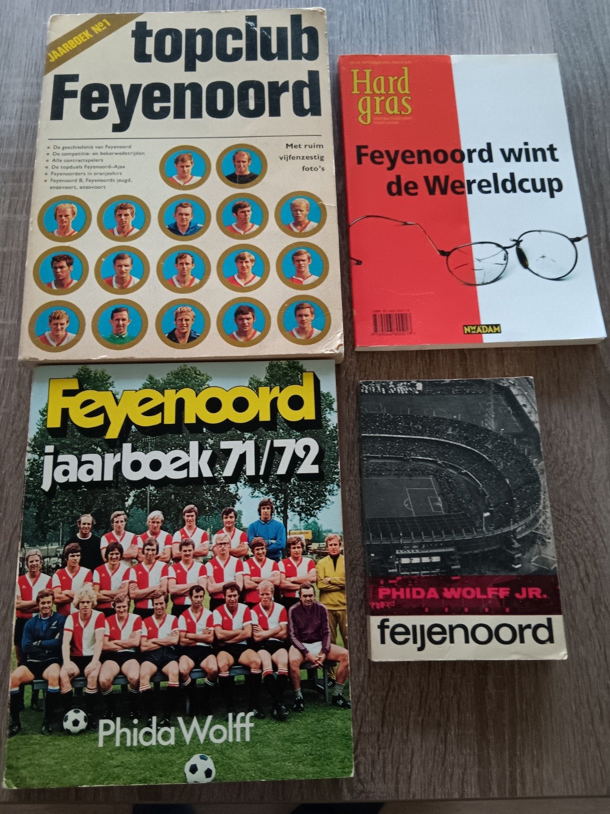Klassieke Feyenoord Boeken Jaren '60 & '70, Ophalen of Verzenden, Gelezen, Balsport