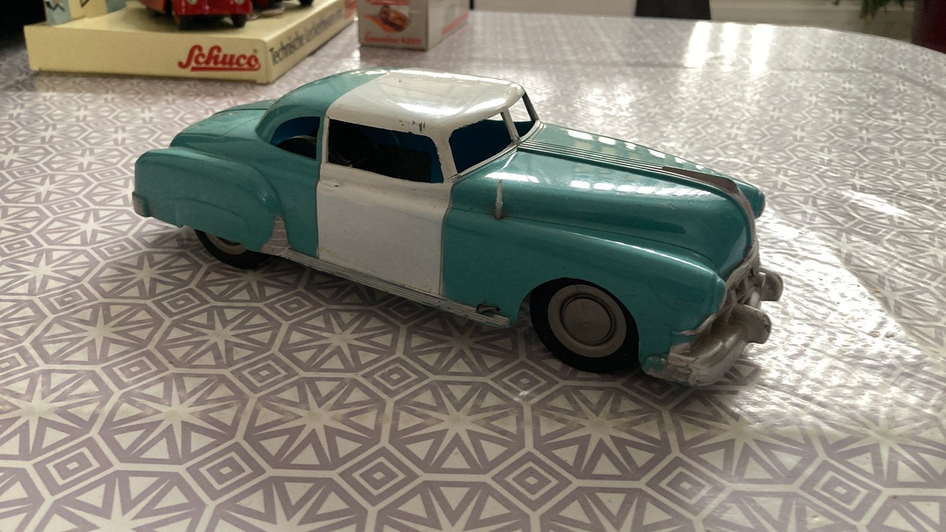 Oude model auto, Antiek en Kunst, Ophalen of Verzenden