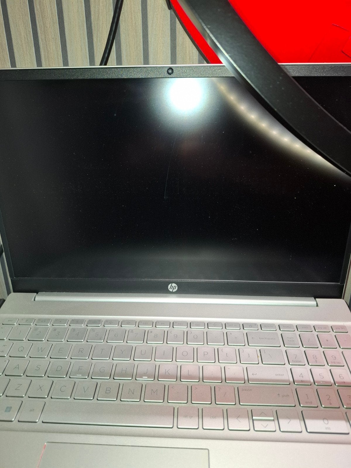 hp pavilion 15 eh2000, Gebruikt, 2 tot 3 Ghz, Ophalen of Verzenden, 477gb