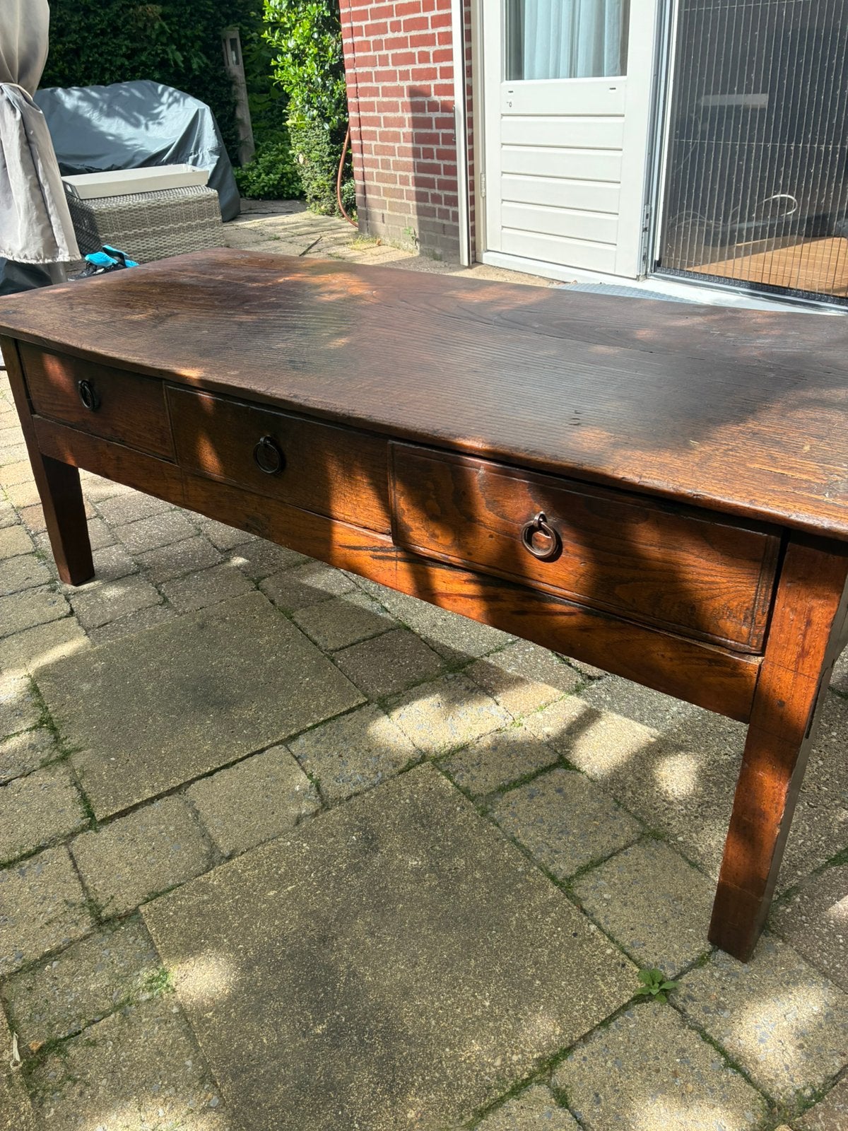 Antieke bruine houten tafel, Huis en Inrichting, Tafels | Salontafels, Gebruikt, 50 tot 75 cm, Teakhout, 50 tot 100 cm