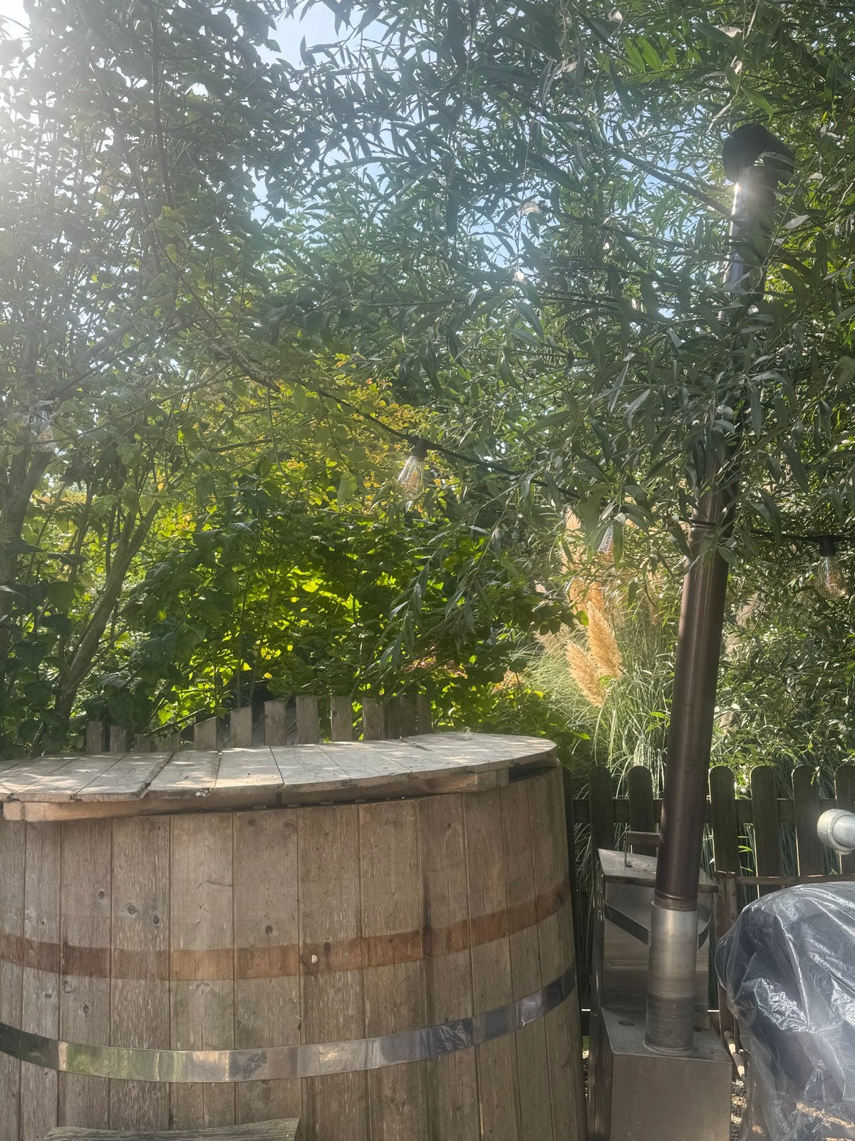 Houten Hottub met Externe Kachel en Trapje met filterpomp, Ophalen, Gebruikt, Trap, Vast