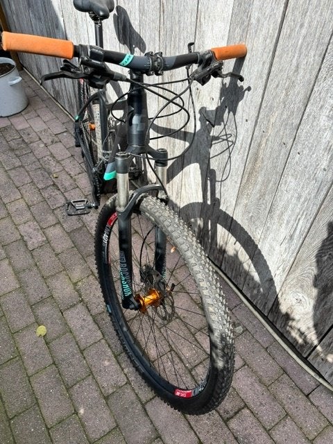Foto 7 van MTB Cube Access 29 MTB | Hope Pro 4 | DT Swiss | dames