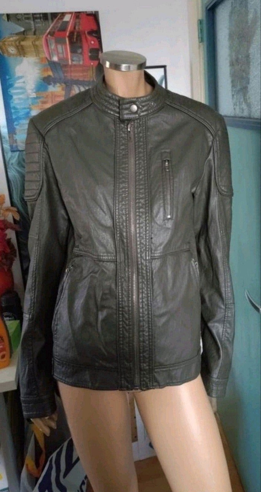 Mooi stoer groen bruin nepleren jas Madness M
maat M, Maat 38/40 (M), Bruin, Madness, Ophalen of Verzenden