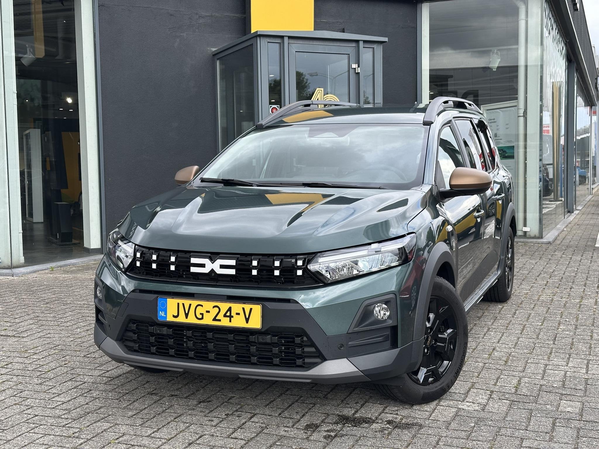 Dacia Jogger Hybrid 155 Limited Edition 7-Zits l DEMOVOORDEE, Auto's, Euro 6, 7 stoelen, Origineel Nederlands, Bedrijf