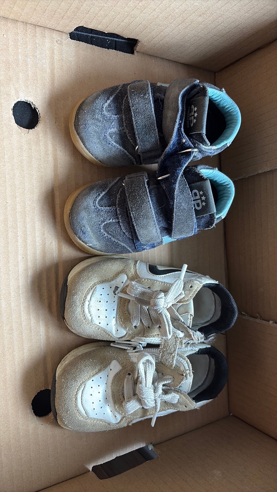 Schoenen maat 21 en 23 piniocchio, Ophalen, Gebruikt, Meisje, Schoenen