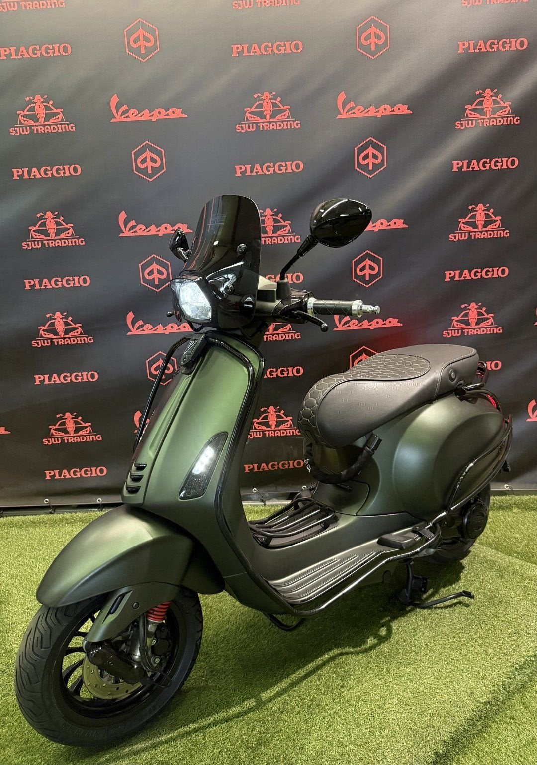 Vespa Sprint 2018 Brom! Candy Cobra Green / RS Zadel / Garan