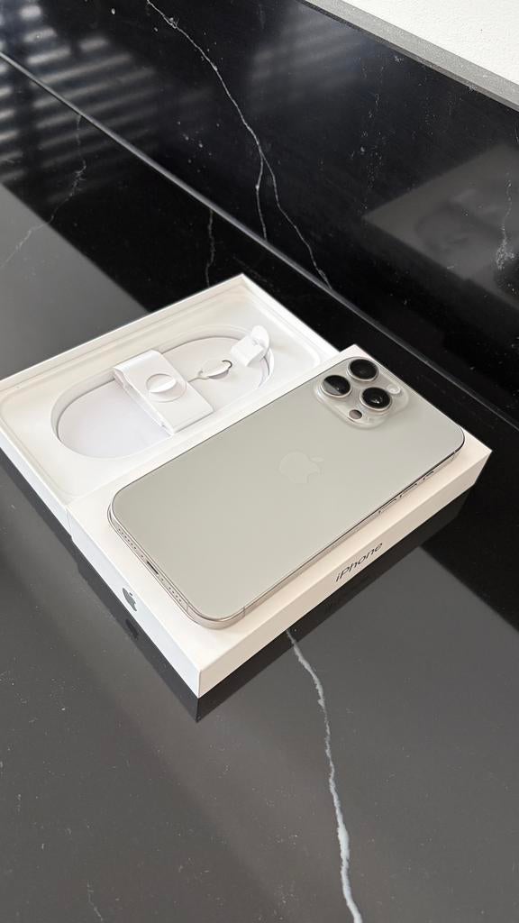 Apple iPhone 16 Pro Max 256 GB, Zonder simlock, Zonder abonnement, Goud, Ophalen