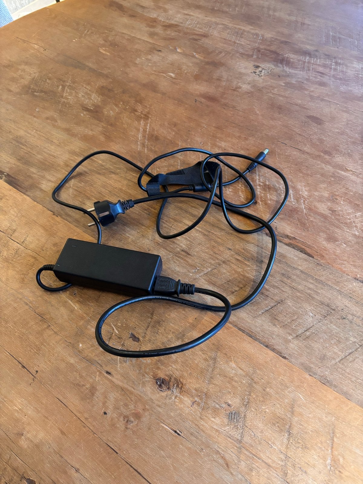 Dell Oplader., Computers en Software, Ophalen of Verzenden, Gebruikt