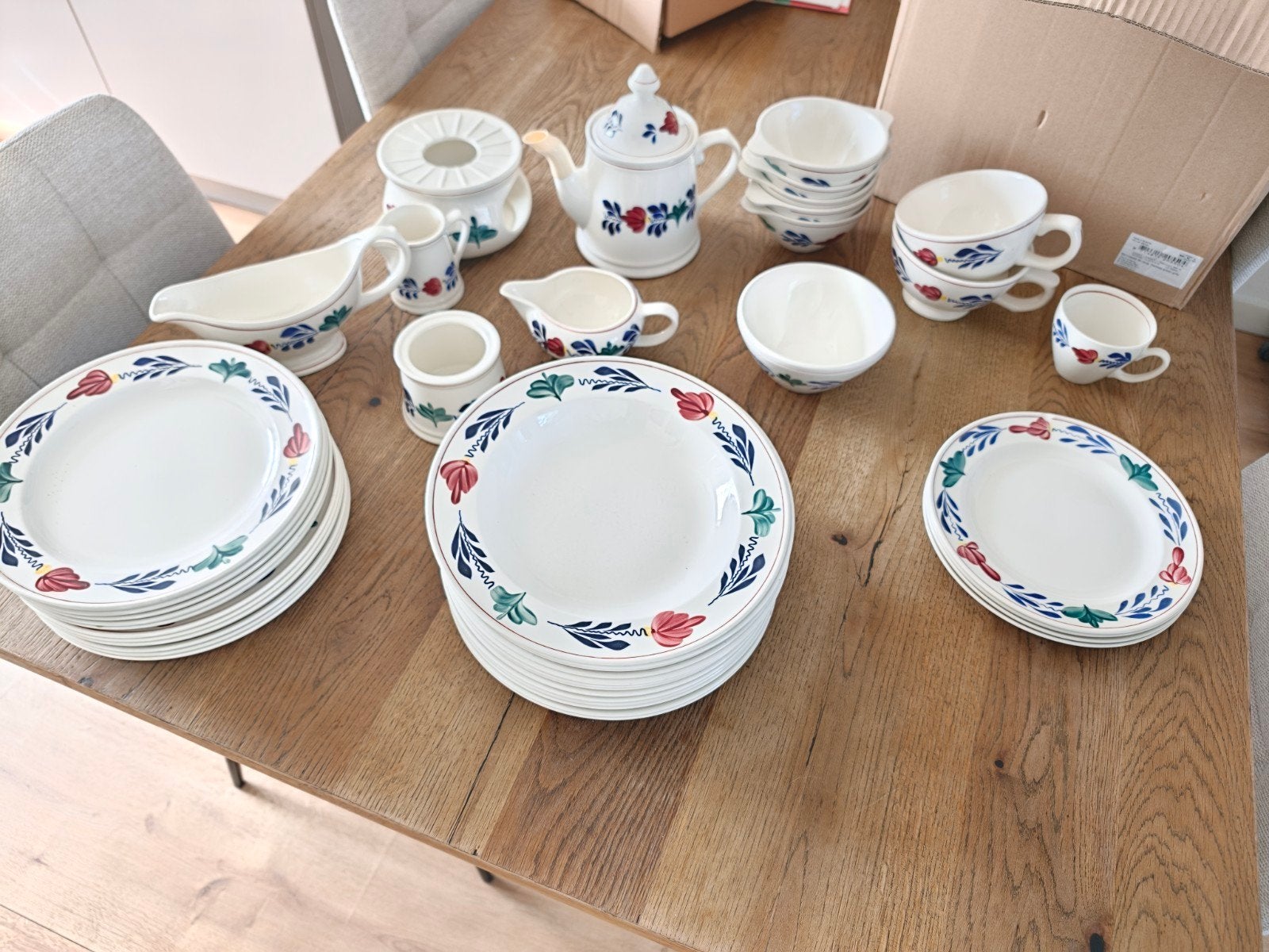 Boerenbont serviesset, Huis en Inrichting, Keuken | Servies, Gebruikt, Keramiek, Landelijk/Boerenbont, Ophalen of Verzenden