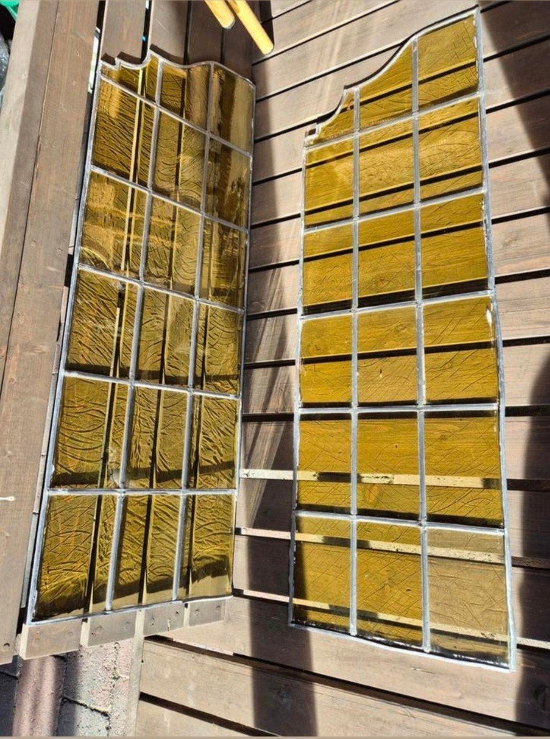 Twee oude glas in lood ramen, Doe-het-zelf en Verbouw, Glas en Ramen, Ophalen, Gevelraam of Ruit, Gebruikt, Minder dan 80 cm