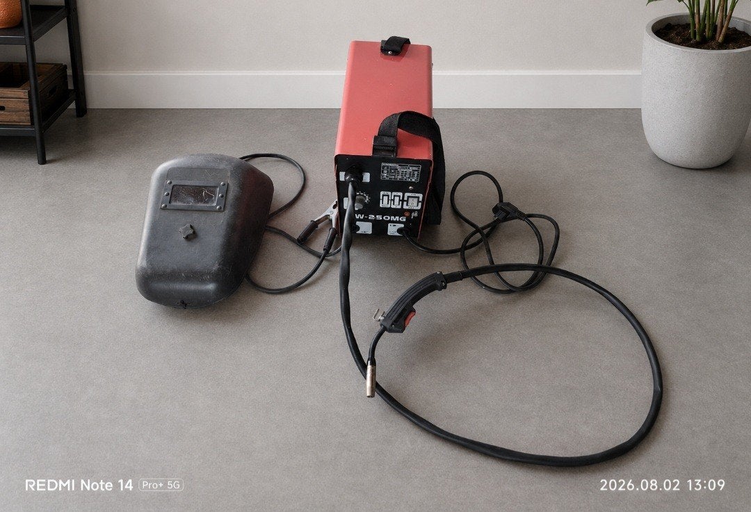 Würzburg W-250MG MIG/MAG lasapparaat met laskap en toebehore, Ophalen, Minder dan 150 ampère, Co2