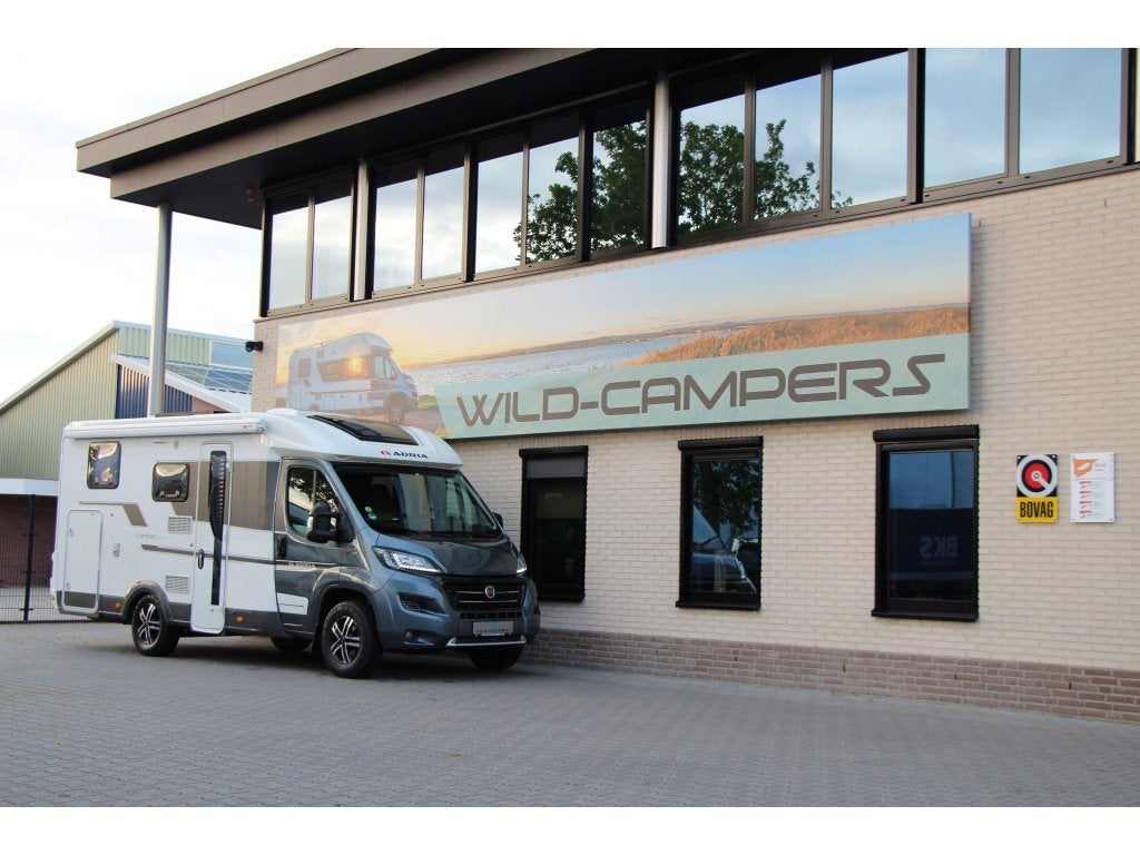 Adria Compact SL - 130PK AUTOM - ENKELE BEDDEN - LVL SYSTEEM, Caravans en Kamperen, Ringverwarming, Fiat, Tot en met 2, 6 tot 7 meter
