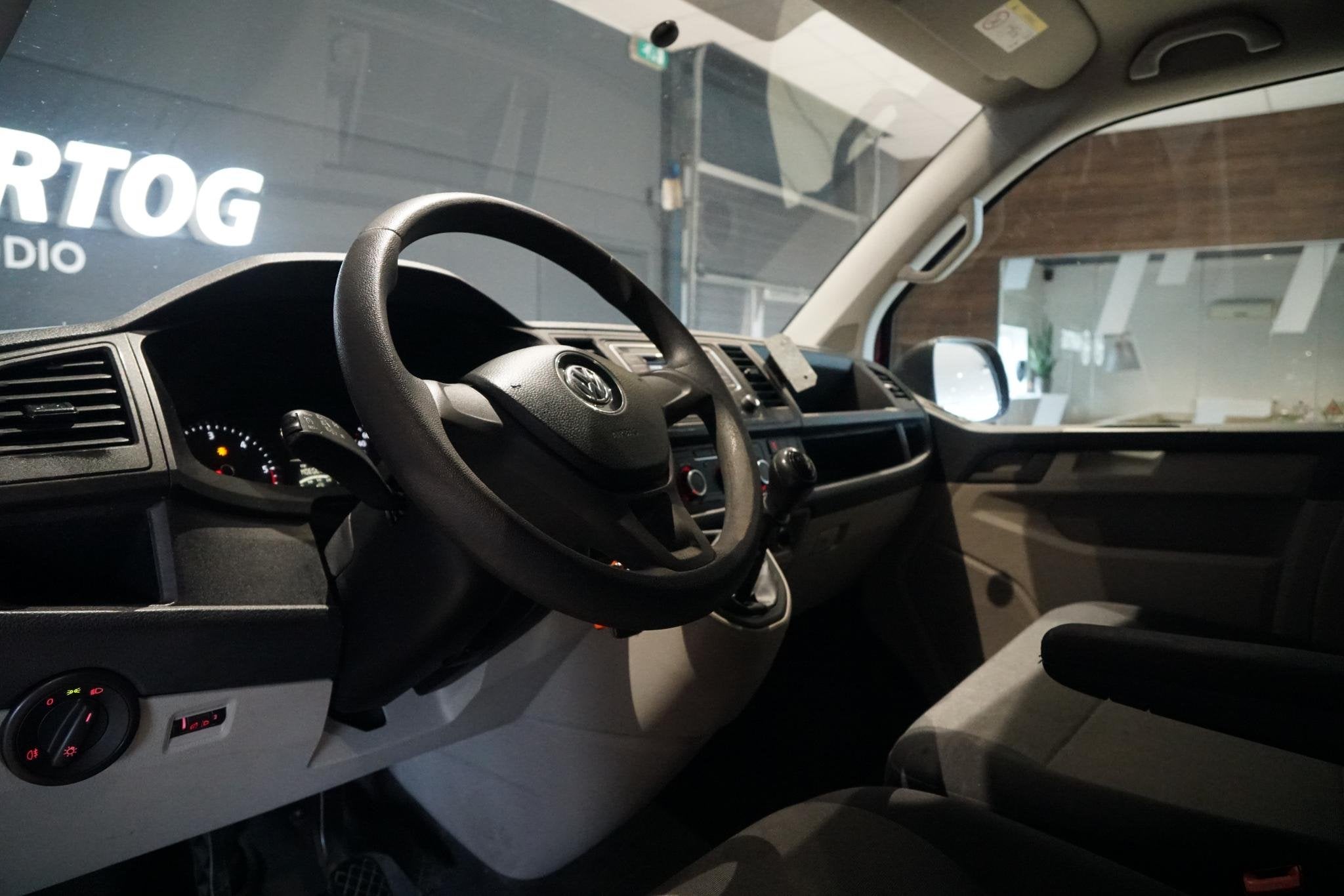Volkswagen Transporter 2.0 TDI L1H1 Comfortline EURO 6 + TRE, Auto's, Voorwielaandrijving, Stof, Gebruikt, 4 cilinders