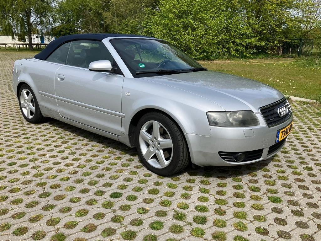 Audi A4 3.0 V6 162KW Quattro Cabrio 2005 Grijs, 4 stoelen, A4, 1692 kg, Handgeschakeld