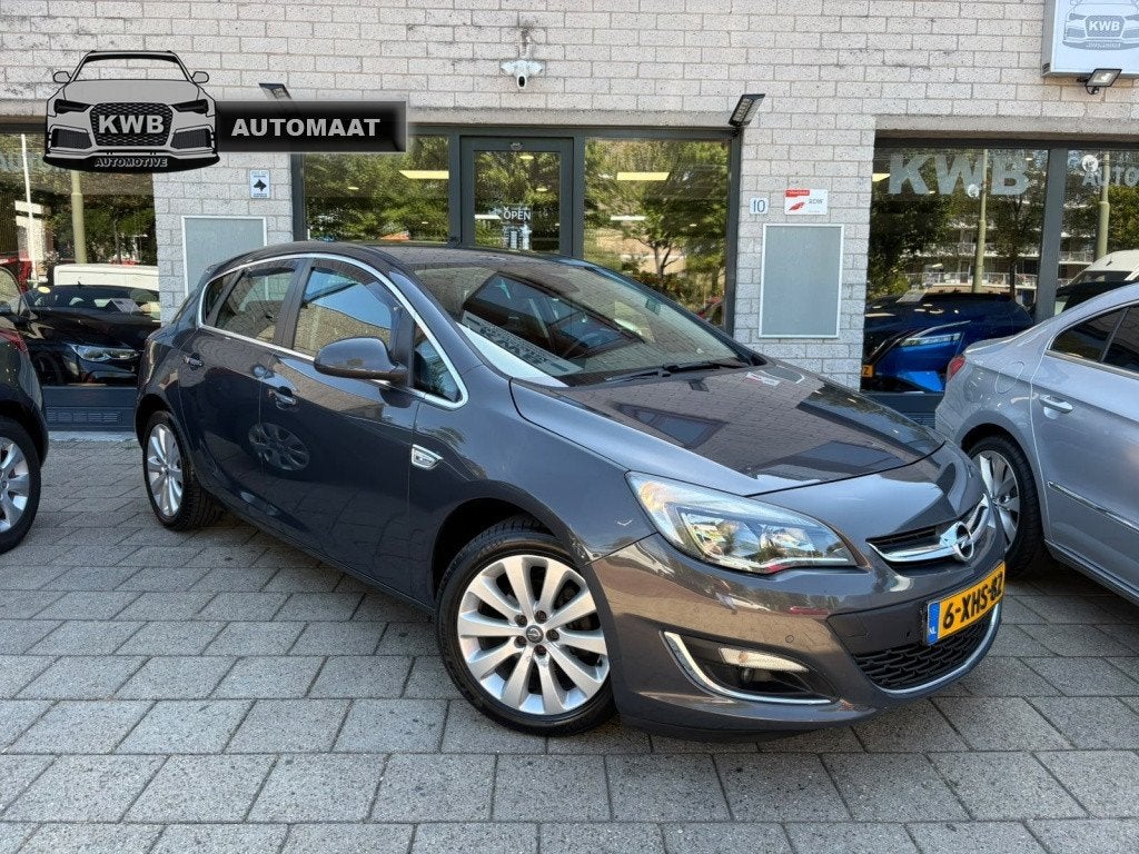 Opel Astra 1.4 Turbo Trekhaak Navi Camera Automaat, Automaat, Euro 5, 15 km/l, Gebruikt