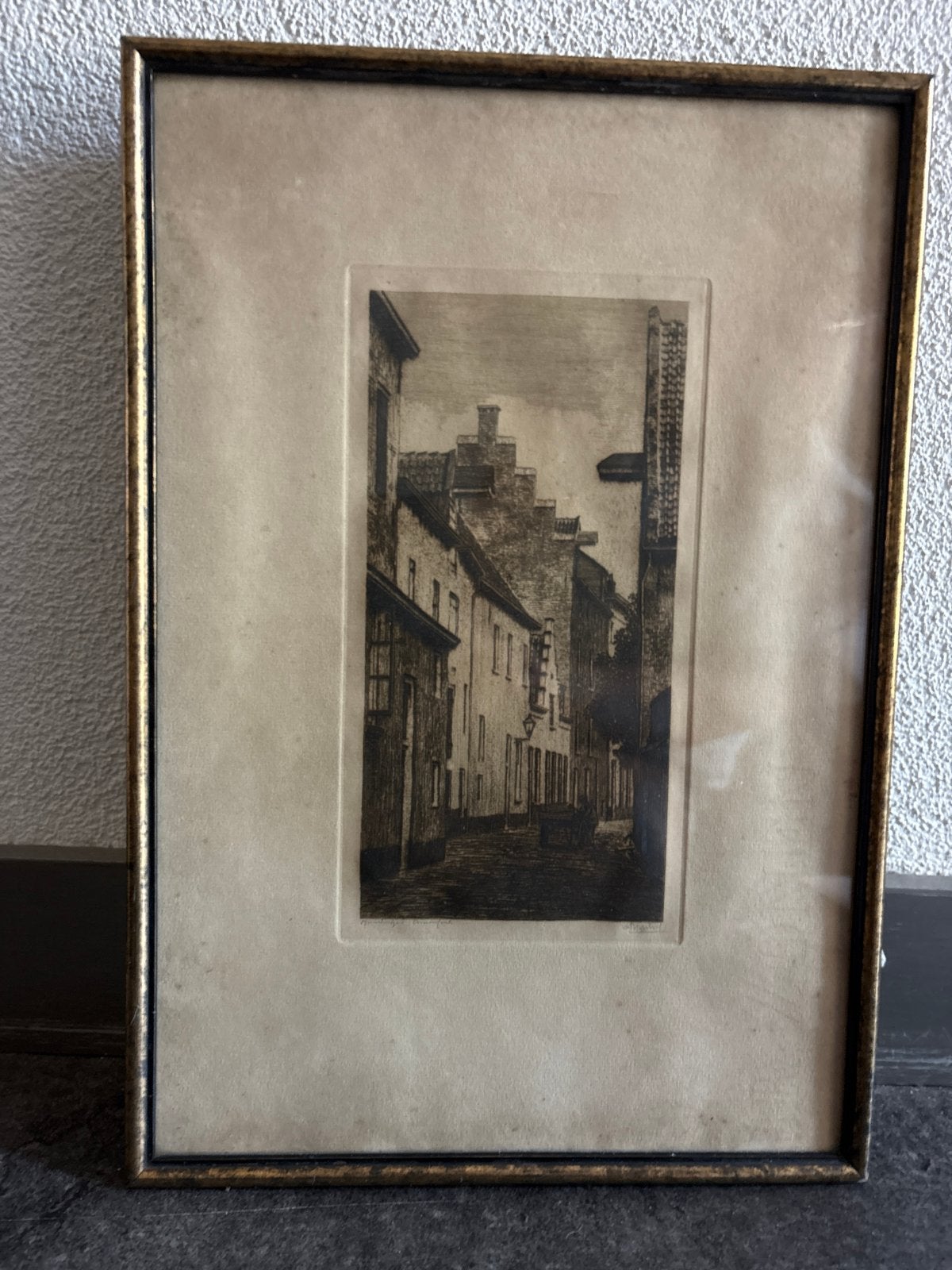 Muurhuisjes in Amersfoort - D. Harting (1884-1970), Antiek en Kunst, Kunst | Etsen en Gravures, Ingelijst, Ets, Stadsgezicht, Ophalen of Verzenden