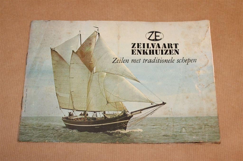 Zeilvaart Enkhuizen — Traditionele Schepen [ca. 1965], Boeken, Ophalen of Verzenden, Gelezen