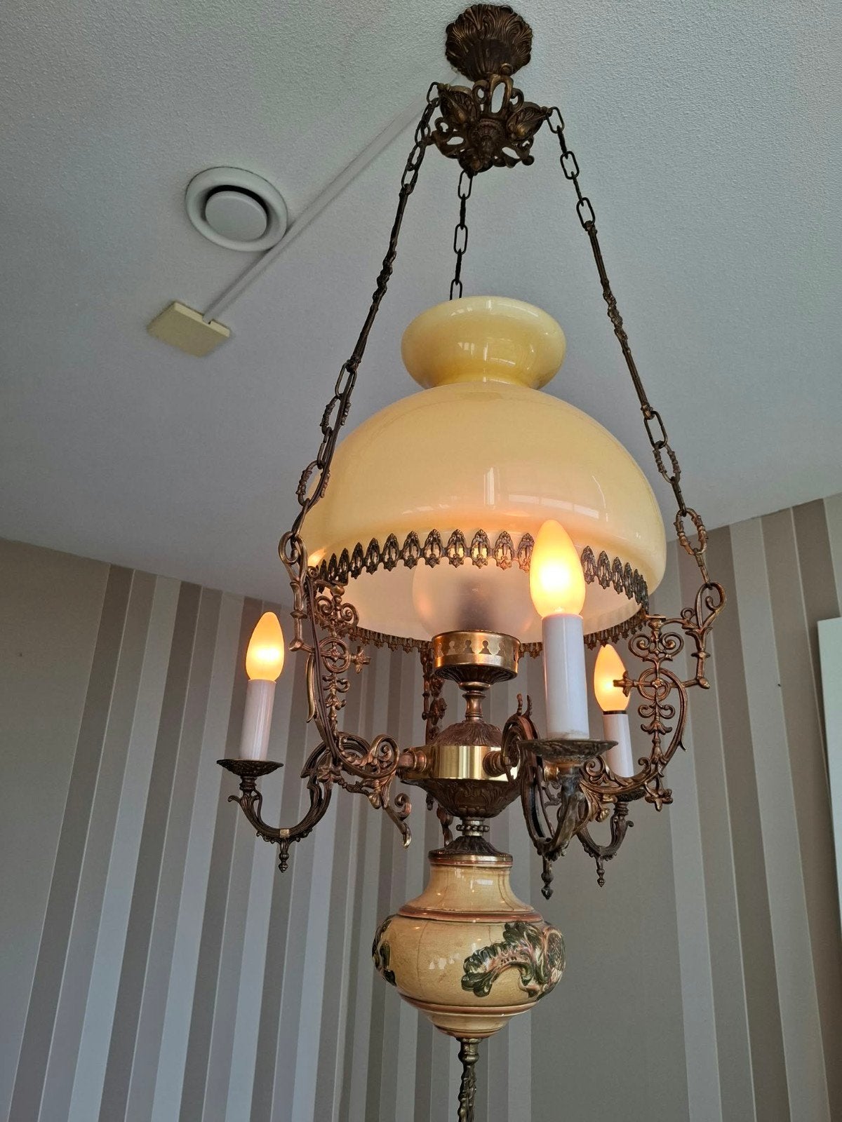 Vintage Messing Hanglamp met Melkglas en Kaarslampen, Antiek en Kunst, Ophalen
