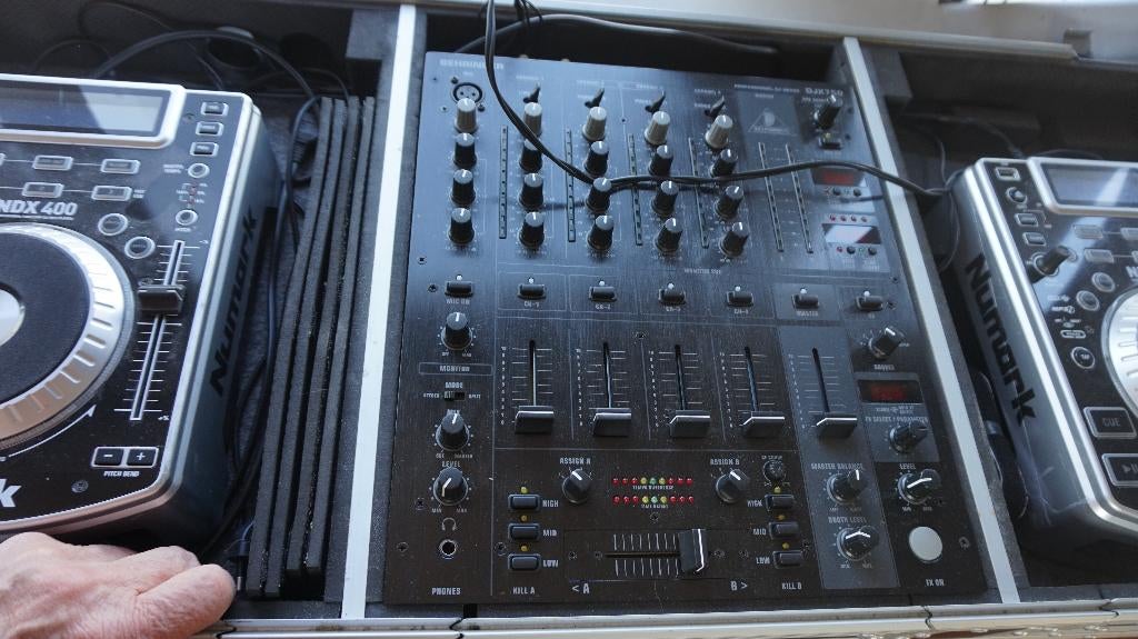Behringer mengpaneel DJX750, Ophalen, Gebruikt, Minder dan 5 kanalen, Microfooningang