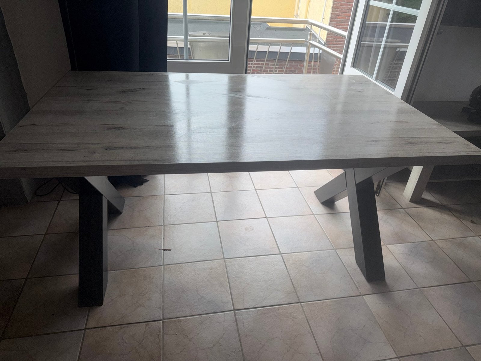 Complete Leenbakker set: TV-kast, kleine tafel, eettafel, Ophalen, Gebruikt