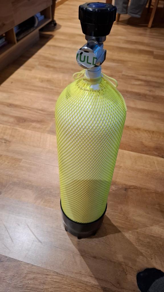Duikfles 6 liter 300 bar gekeurd., Watersport en Boten, Duiken, Ophalen of Verzenden, Gebruikt, Duikfles