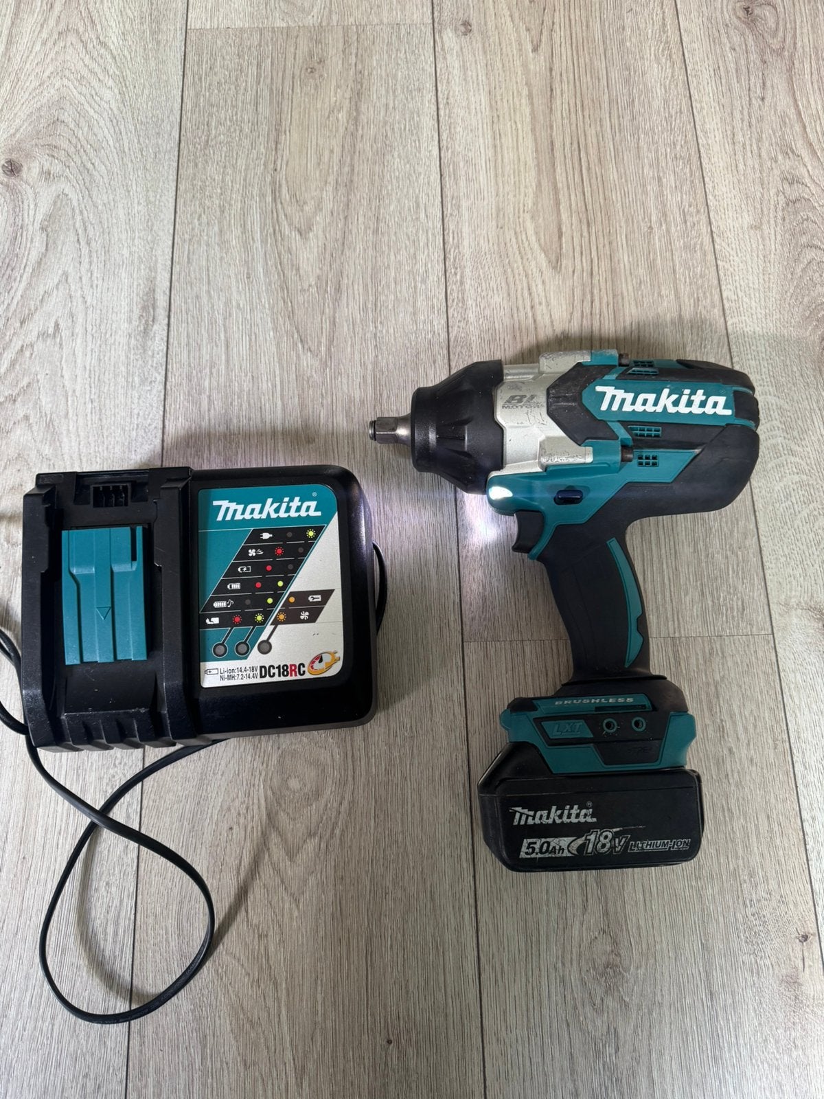 Makita DTW1002 accu slagmoersleutel 18V, Ophalen of Verzenden, Gebruikt