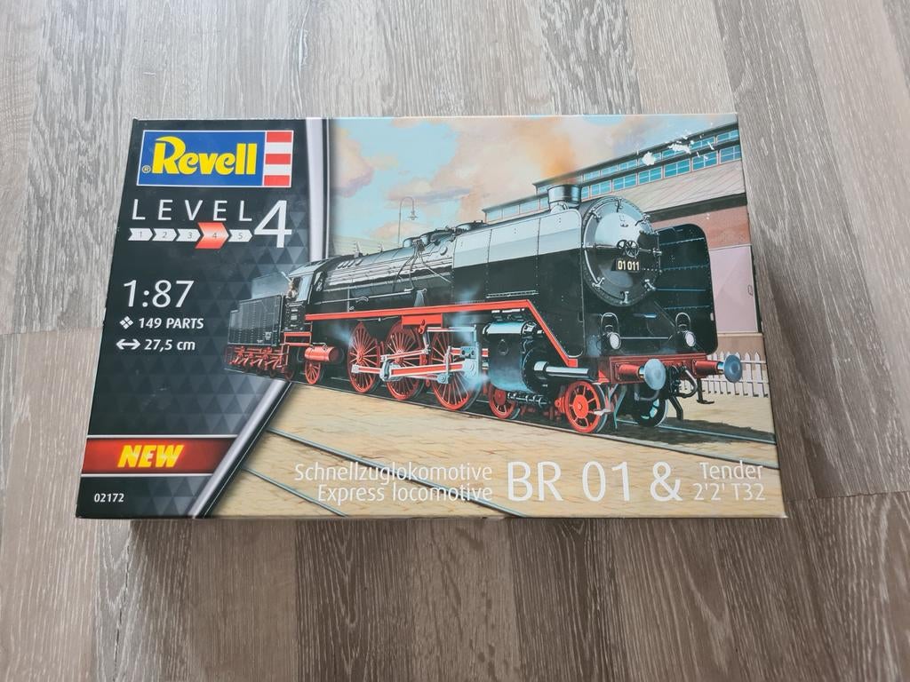 Revell BR 01 & Tender Express locomotief modelbouwset, Hobby en Vrije tijd, Modeltreinen | H0, Overige merken, Gelijkstroom, Overige typen