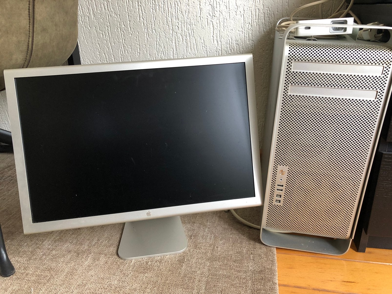 Apple Mac-pro 5.1 incl. cinema monitor, Computers en Software, Apple Desktops, Ophalen, Gebruikt, Mac Pro, Onbekend