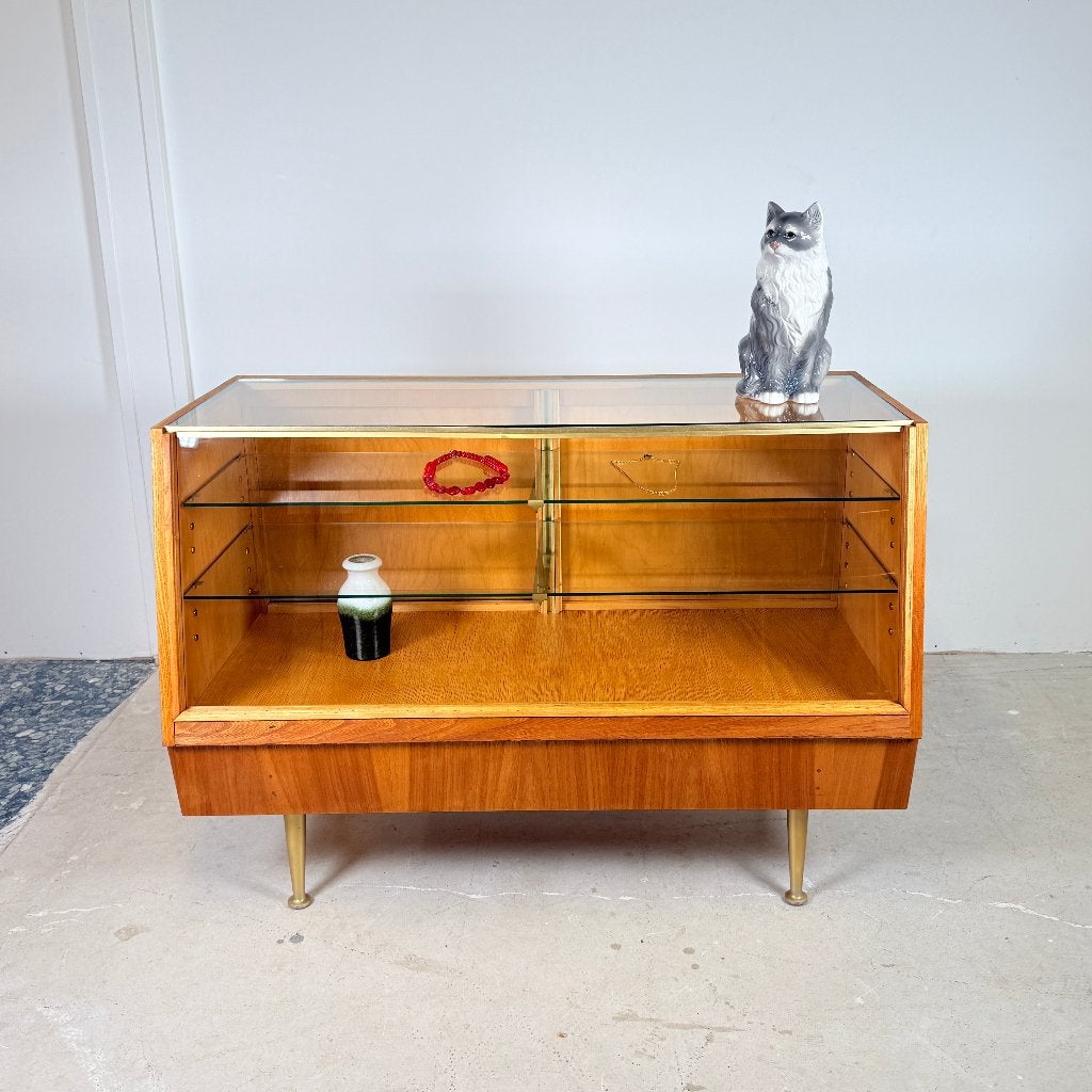 Vintage Toonbank Vitrine op gouden pootjes, Huis en Inrichting, D, Met deur(en), 100 tot 150 cm, Glas