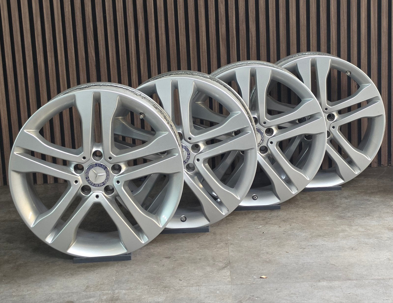 Nette 18" Orig Mercedes Velgen 5x112 A B C E CLA GLA VITO, Auto-onderdelen, Banden en Velgen, 18 inch, Velg(en), Mercedes, Personenwagen