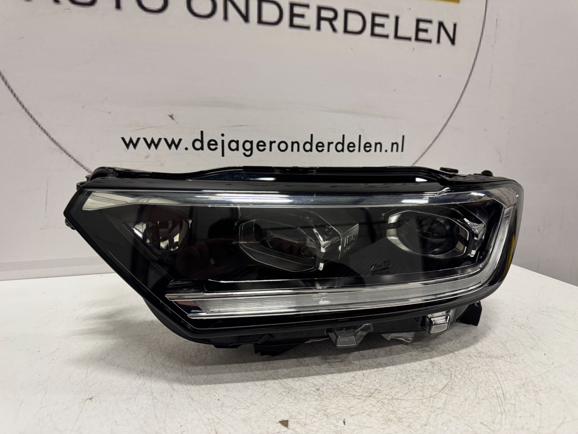 VW T-ROC T ROC IQ LIGHT FACELIFT KOPLAMP LINKS 2GA941035AF, Gebruikt, Volkswagen, Volkswagen AG, Berliner Ring 2
38440  Wolfsburg, DE