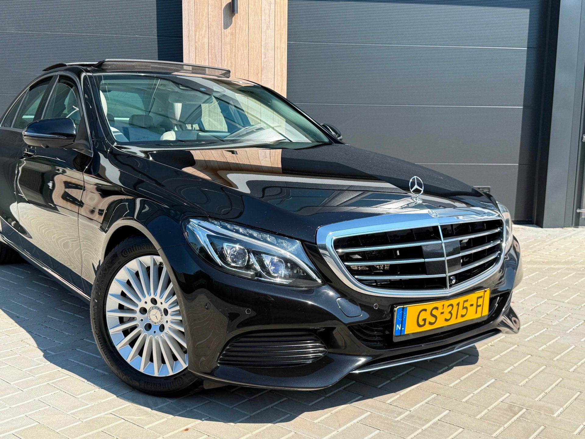 Mercedes-Benz C-klasse C350e 279PK Hybride (bj 2015) PANO|XE, Auto's, Mercedes-Benz, Automaat, Achterwielaandrijving, Gebruikt