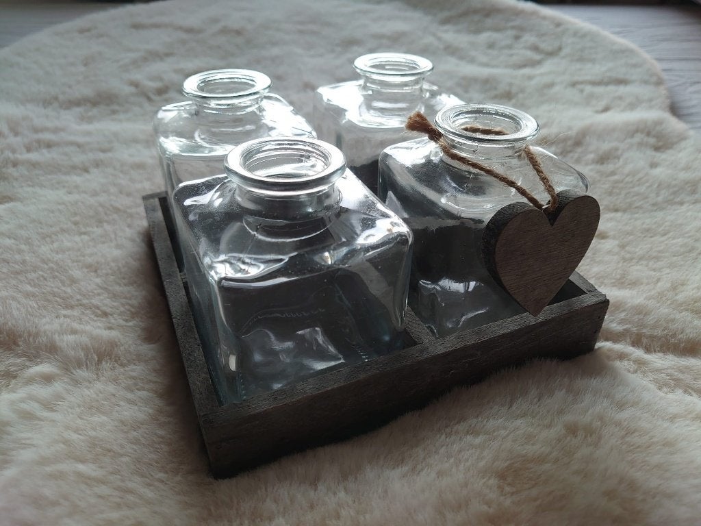 rekje met 4 (stek) flesjes vaasjes, Verzenden, Overige kleuren, Glas, Minder dan 50 cm