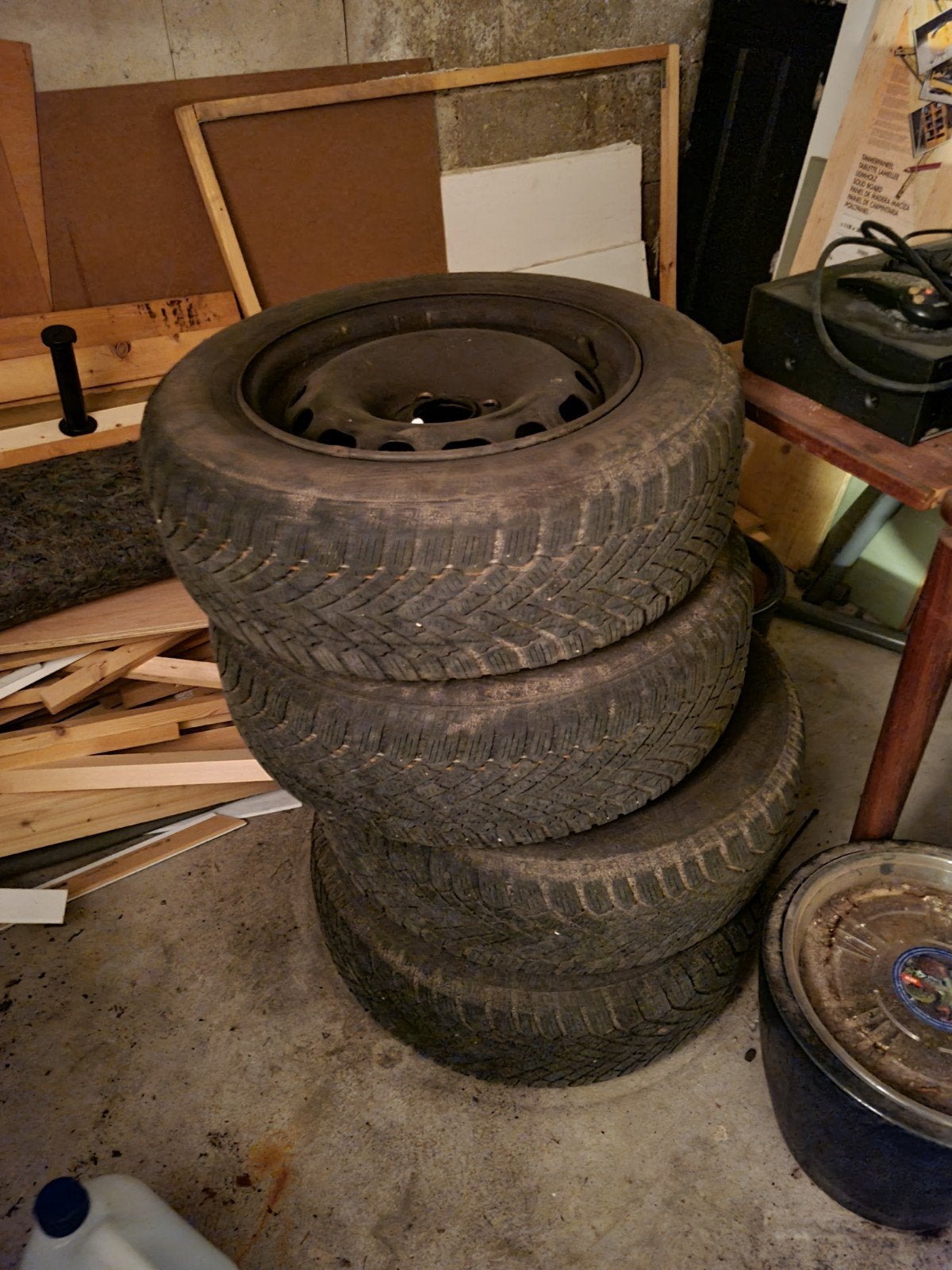 Winterbanden met velgen 195/65 R15 voor Peugeot Partner, Ophalen