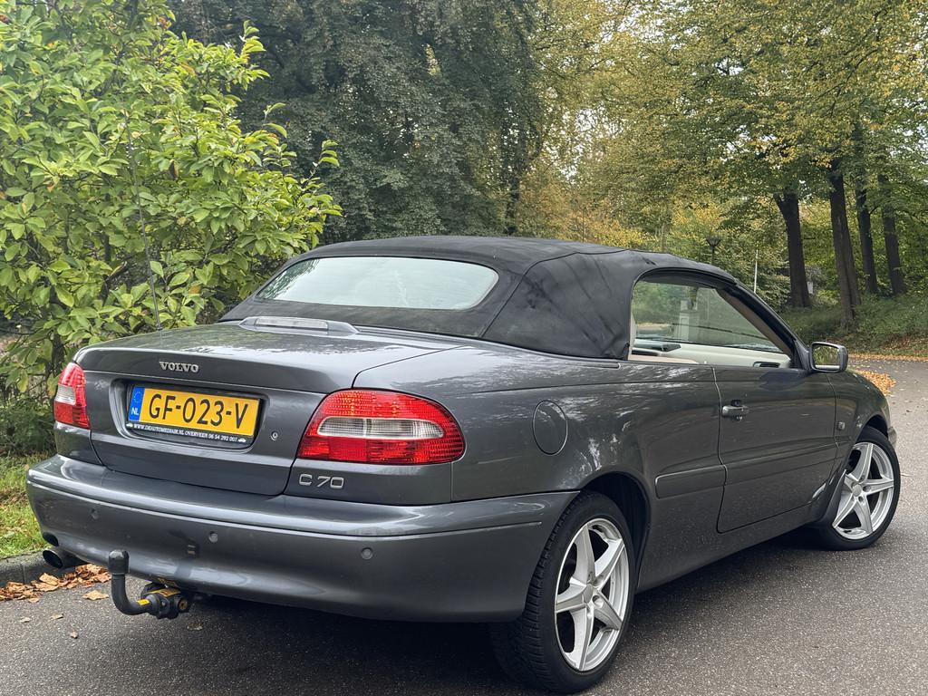 Volvo C70 CABRIO '04 2.0 T AUT AANBIEDING ! (bj 2004), C70, Gebruikt, 4 stoelen, Stoelverwarming