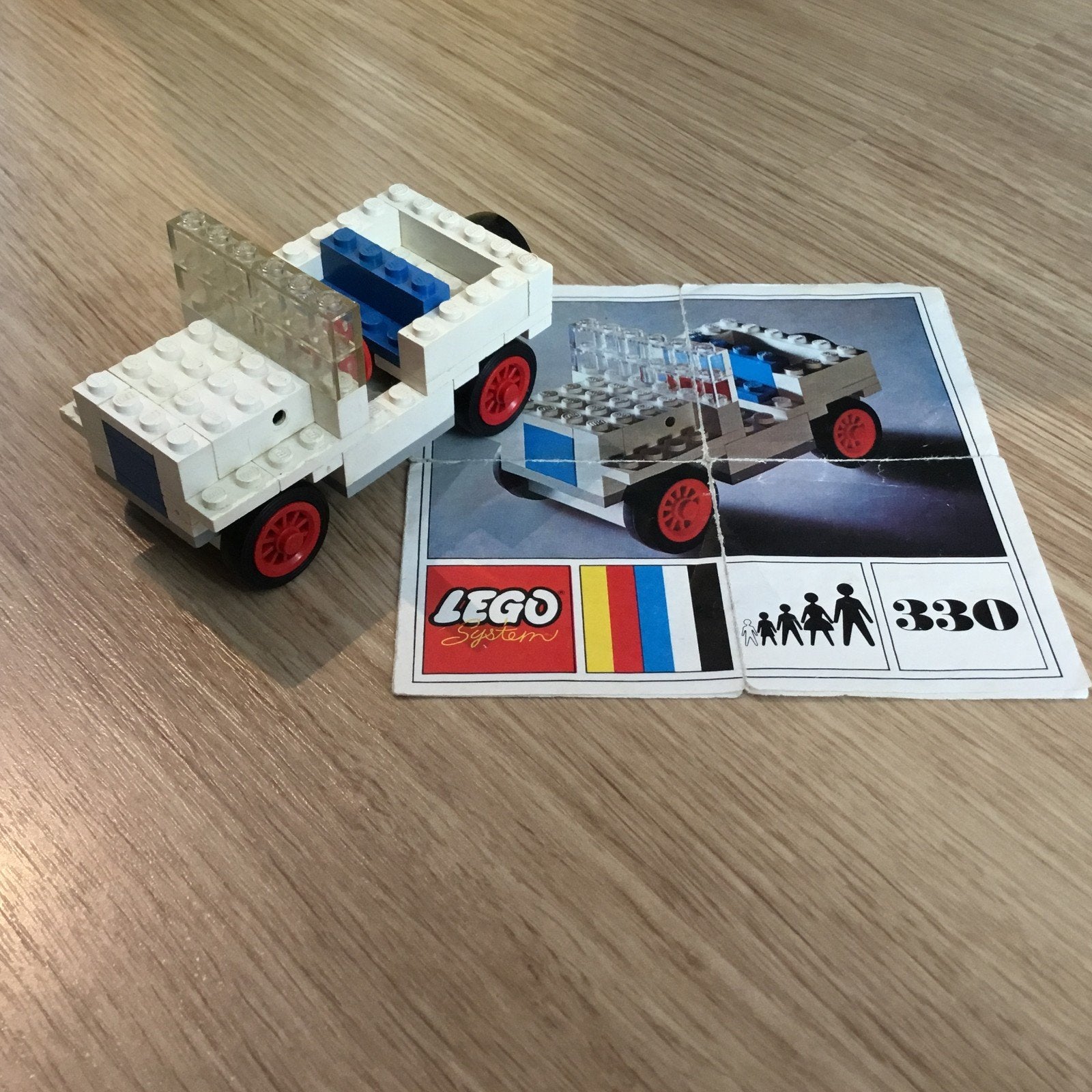 Te koop Vintage LEGO 330 Jeep auto, Ophalen, Gebruikt, Inclusief instructies, Lego