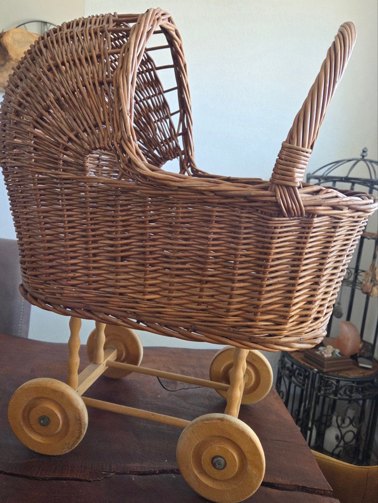 Rotan Poppenwagen - 60cm hoog, 46cm lang, Ophalen of Verzenden, Babypop