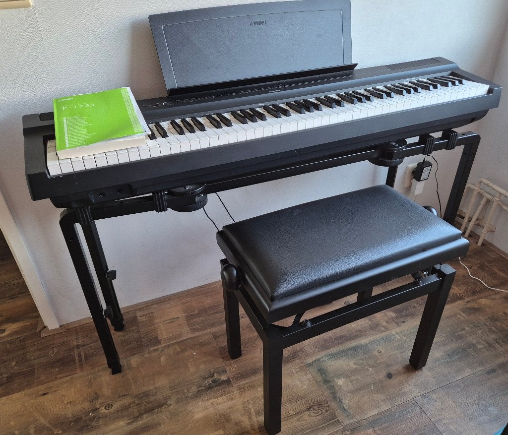 Yamaha P-125a Digitale Piano met Accessoires, Ophalen, Zwart, Digitaal, Zo goed als nieuw