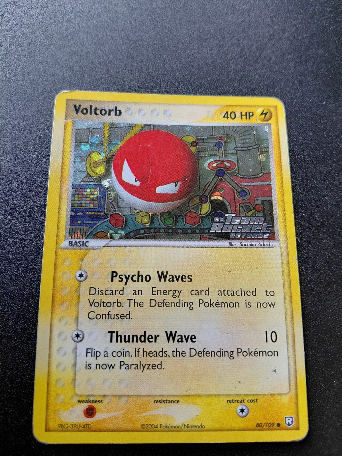 Voltorb Team Rocket Returns Stamped 80/109 Pokémon Kaart, Ophalen of Verzenden, Gebruikt