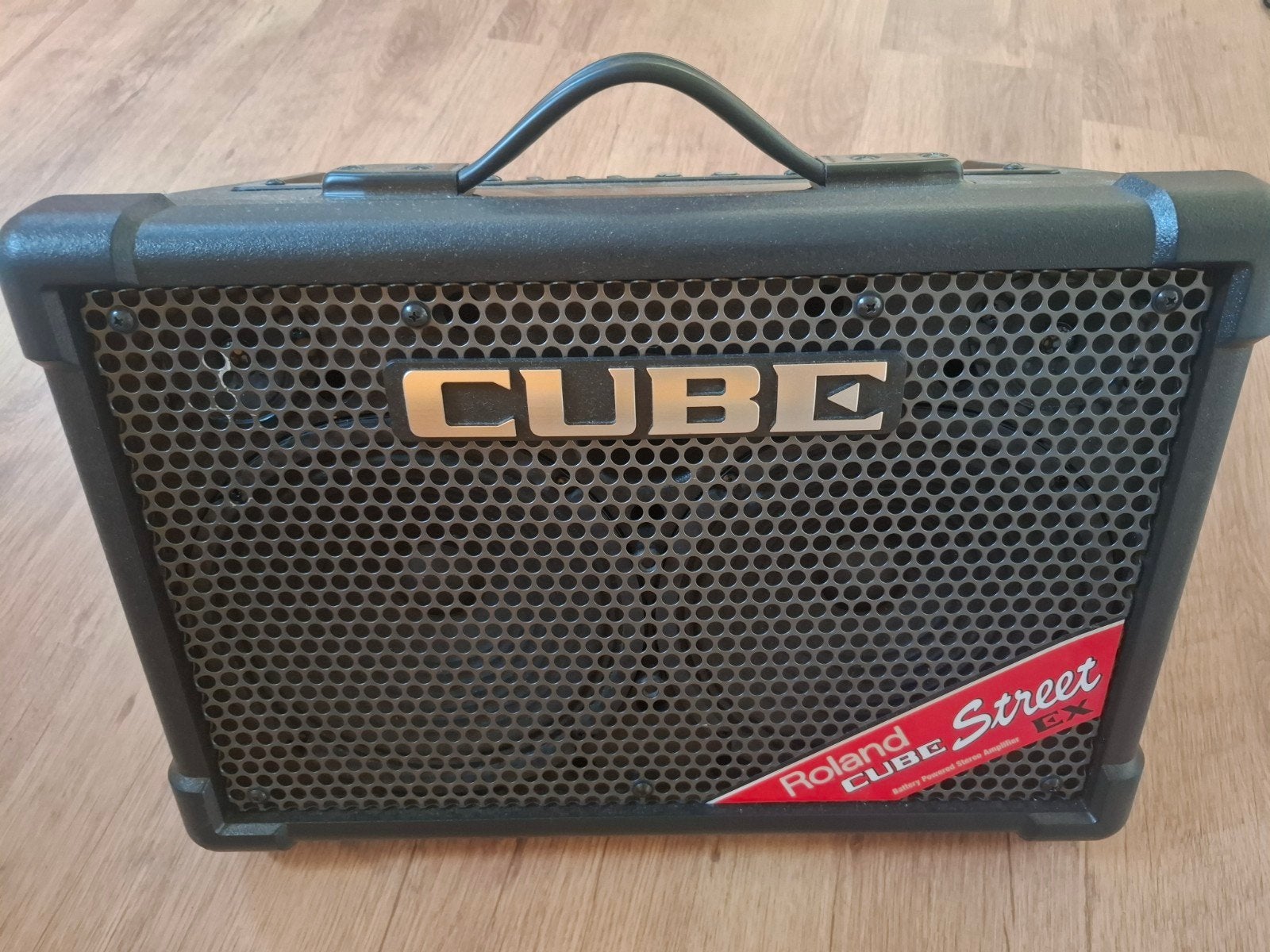 Roland Cube Street Ex (400) & Ashdown Tour Bus 10 (70), Ophalen of Verzenden, Zo goed als nieuw, 100 watt of meer