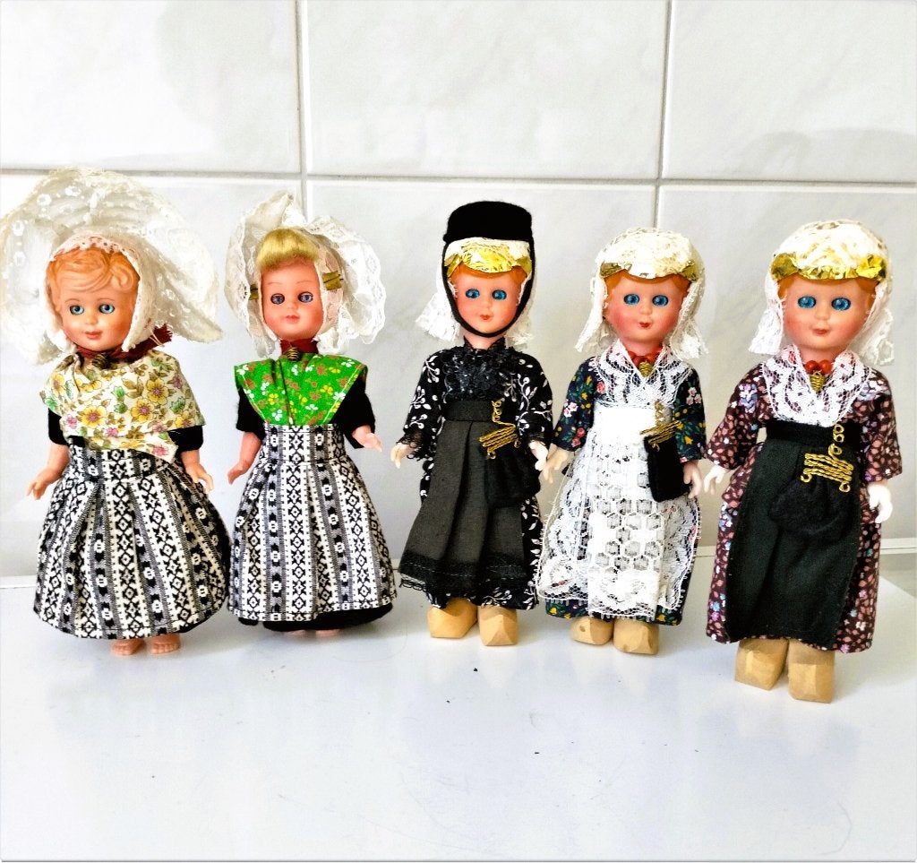 5 Oude Klederdracht poppetjes, Ophalen of Verzenden, Zo goed als nieuw
