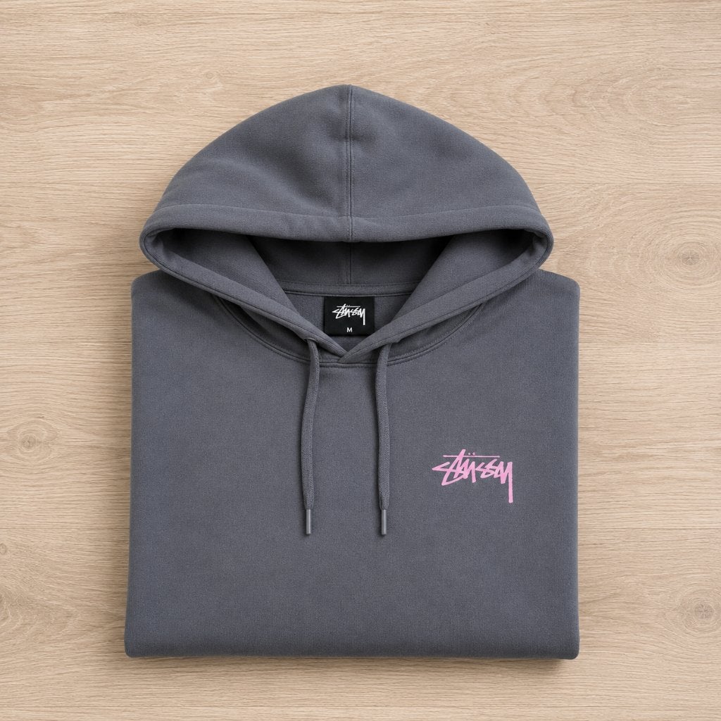Stussy Basic Stussy Hoody Grijs met Roze Logo maat XL, Kleding | Heren, Stussy, Maat 56/58 (XL), Ophalen of Verzenden, Zo goed als nieuw