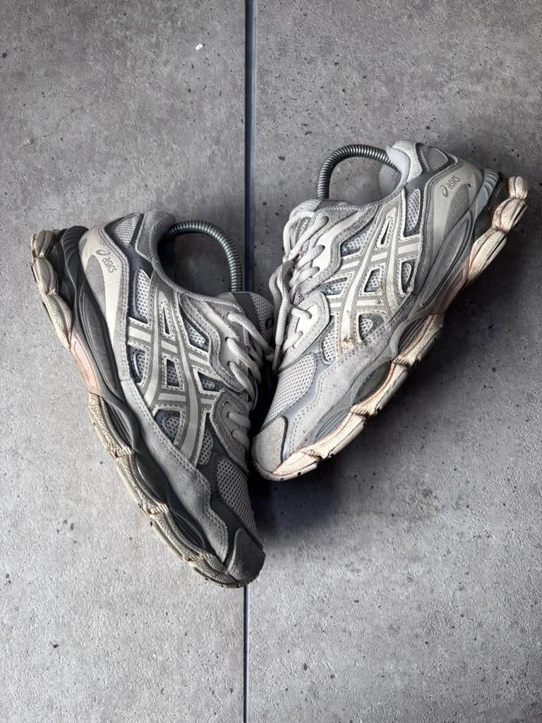 Asics Gel-Nyc Oyster Grey 39, Ophalen of Verzenden, Zo goed als nieuw, Grijs, Sneakers of Gympen