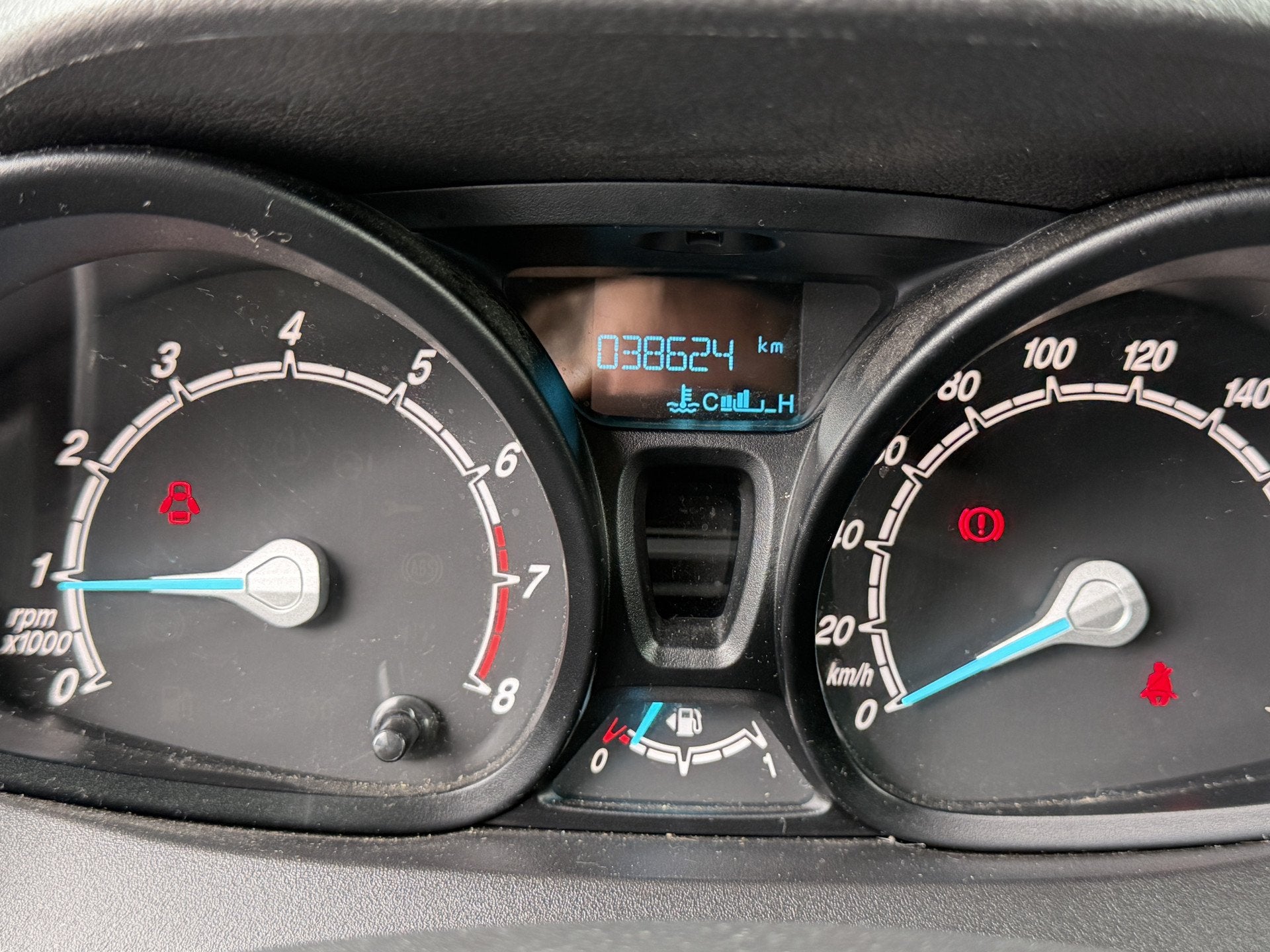 Ford Transit Courier 1.0 Trend EcoBoost S&S Airco/elektrisch, Auto's, Voorwielaandrijving, Dealer onderhouden, Gebruikt, Wit
