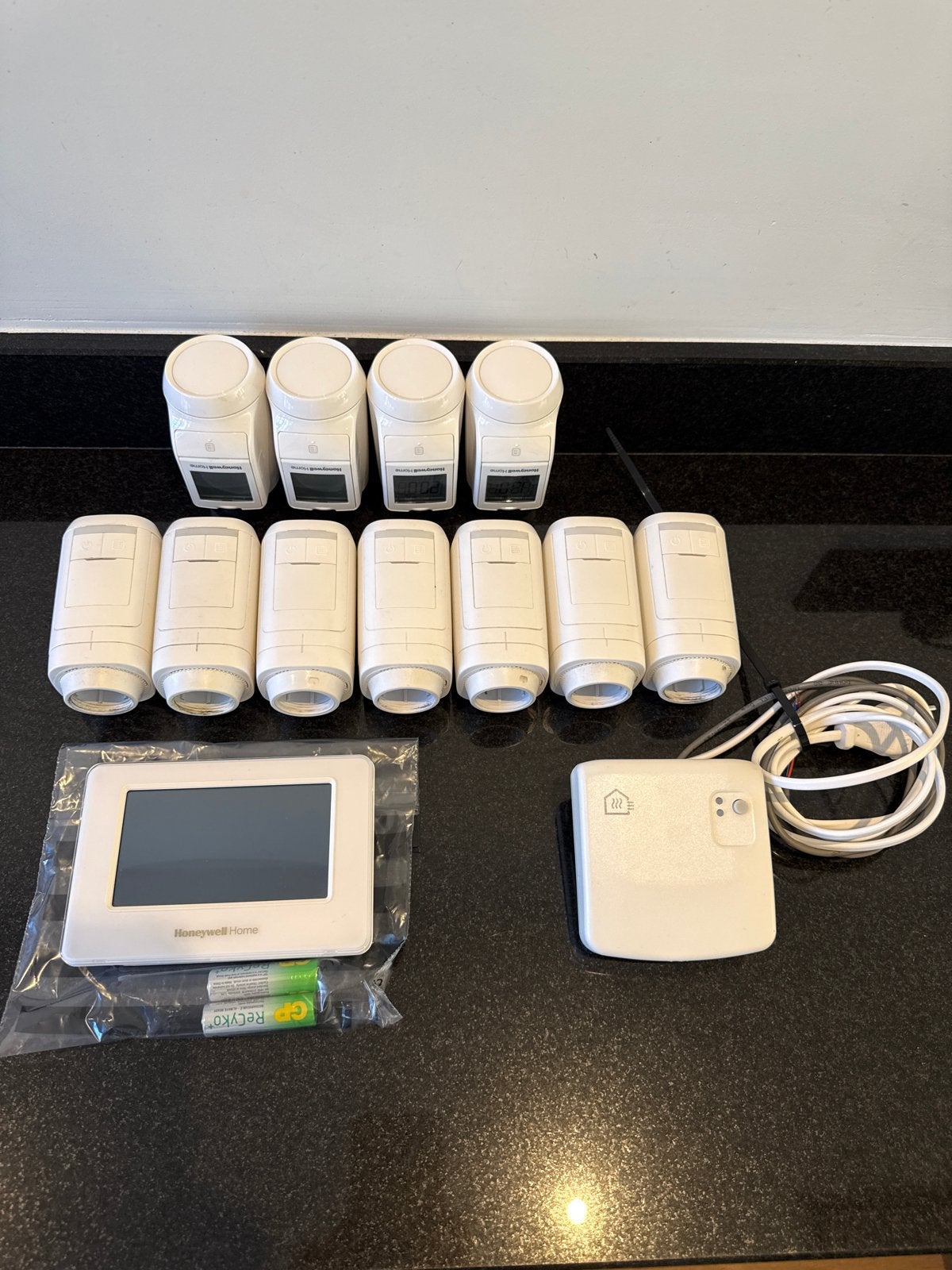 Honeywell Home Evohome Smart Thermostaat Systeem, Ophalen of Verzenden, Slimme thermostaat, Gebruikt