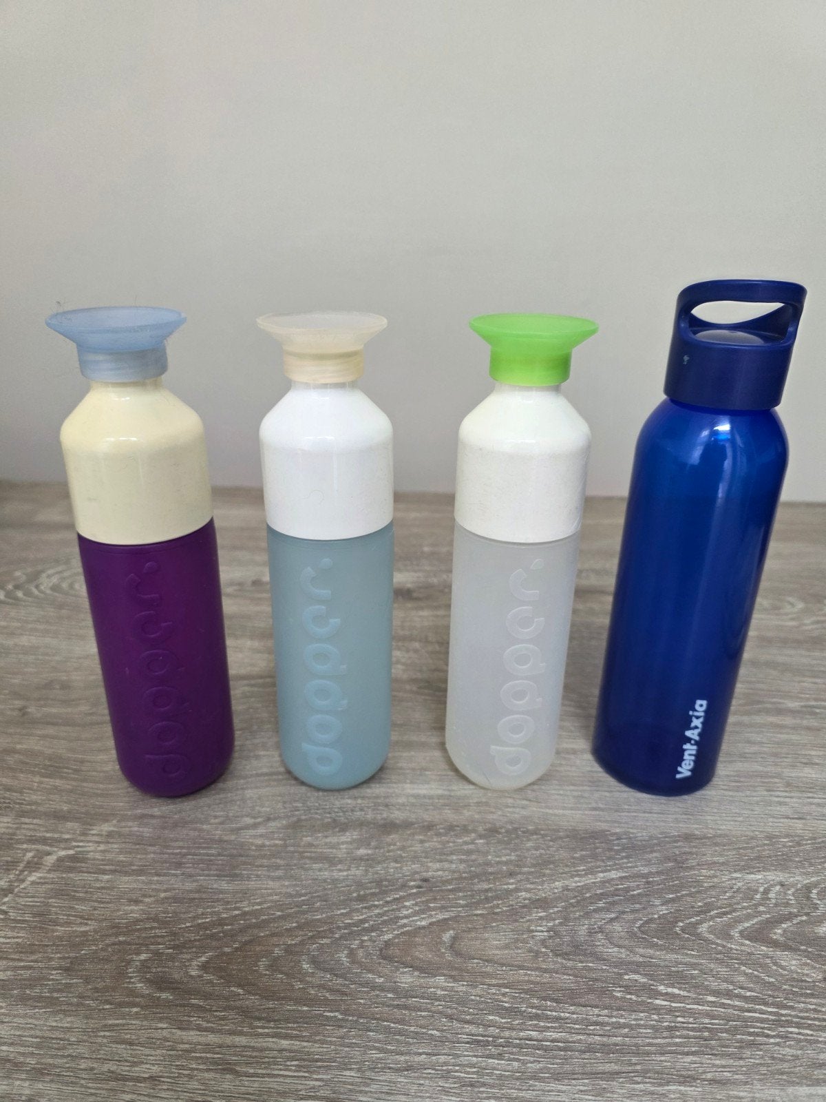 3 Doppers en 1 blauwe drinkfles, Kunststof, Ophalen of Verzenden, Meerkleurig, Overige merken