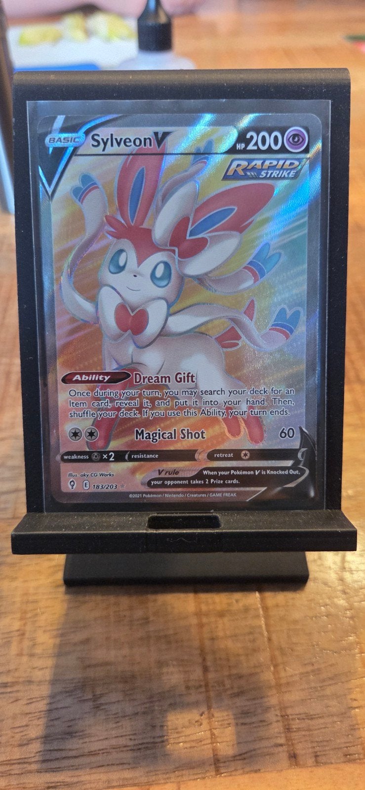 Sylveon V Full Art Pokémon Kaart (Evolving Skies), Ophalen of Verzenden, Zo goed als nieuw, Losse kaart, Foil